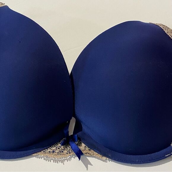 Women's Victoria's Secret Smooth & Lace Dream Angels Push Up Bra Size 34D - Picture 16 of 16